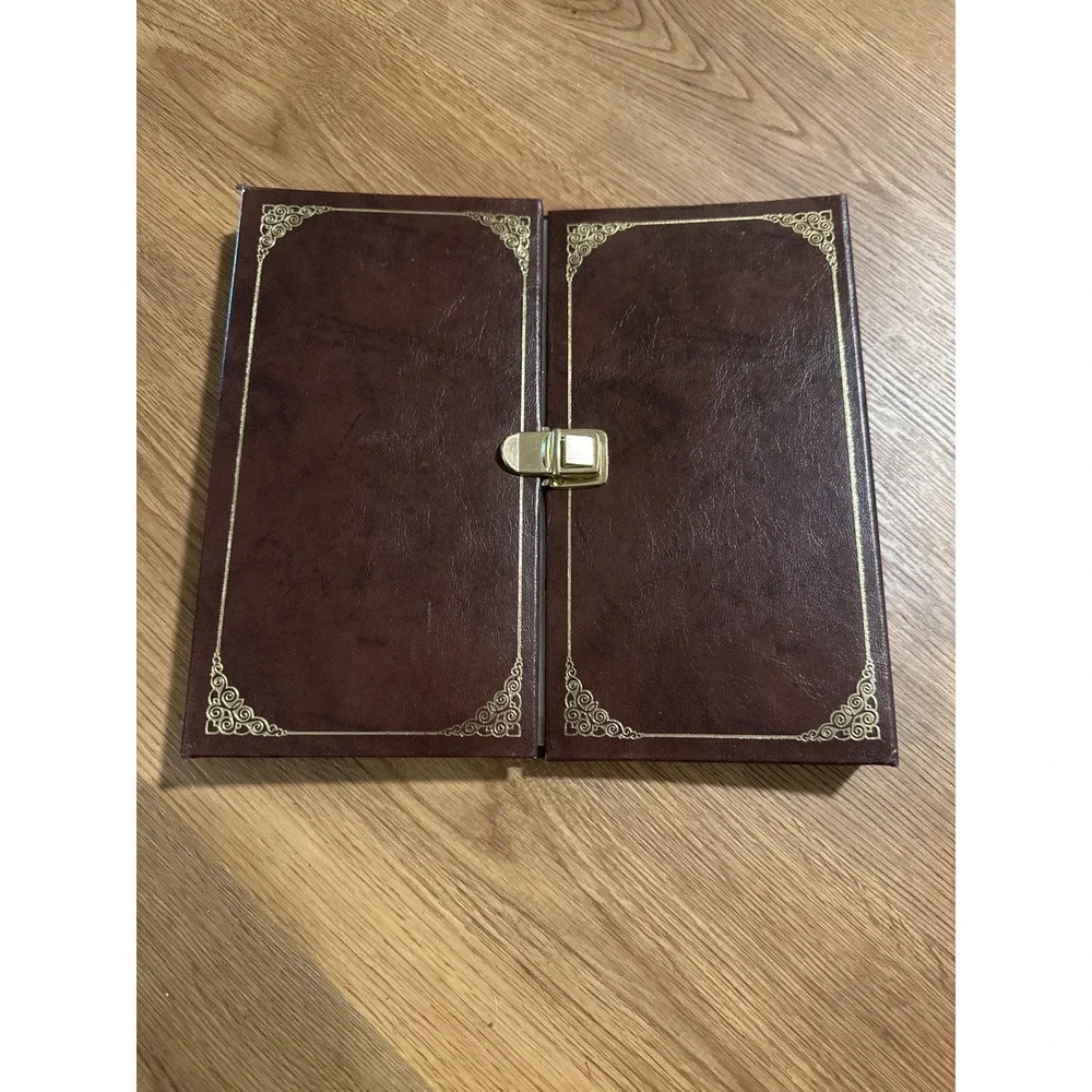 Vintage‎ Brown Leather Photo Album Scrapbook Binder with Clasp